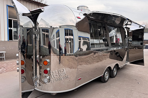 Airstream Food Trailer Idei de aspect interior