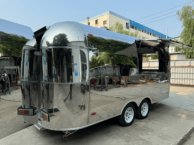 Stainless Steel Airstream Food Truck With American Chimney