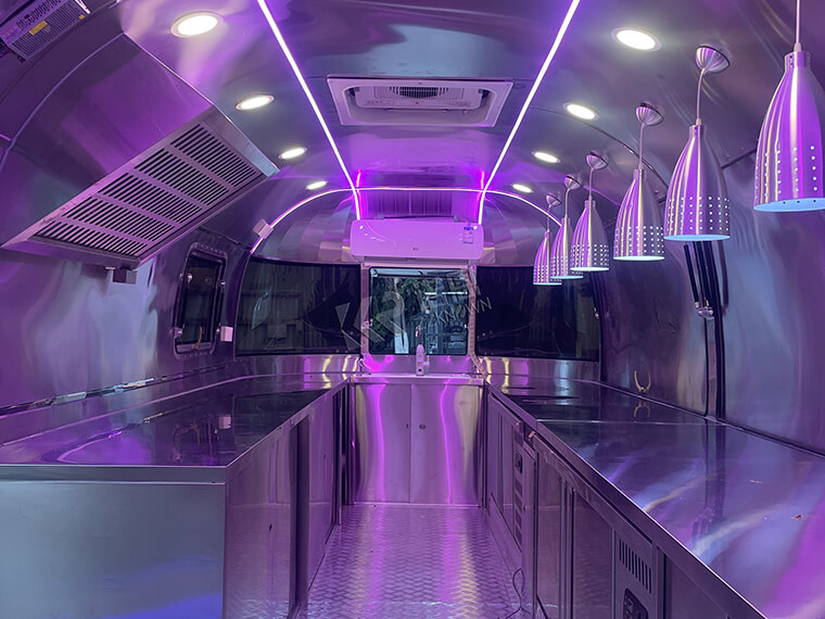 Matt Stainless Steel Silver Airstream Food Truck