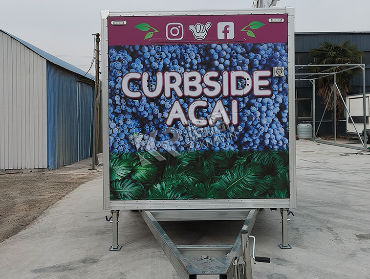 mobile smoothie trailer