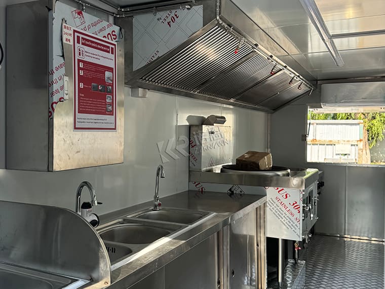 Customized Various Colors Catering Food Trucks Trailer For Sale