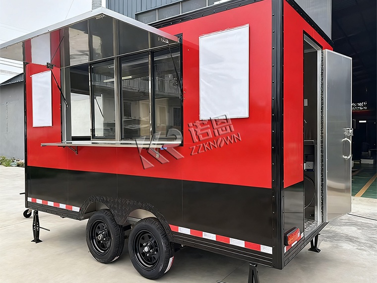 Mobile Food Trucks with Full Kitchen