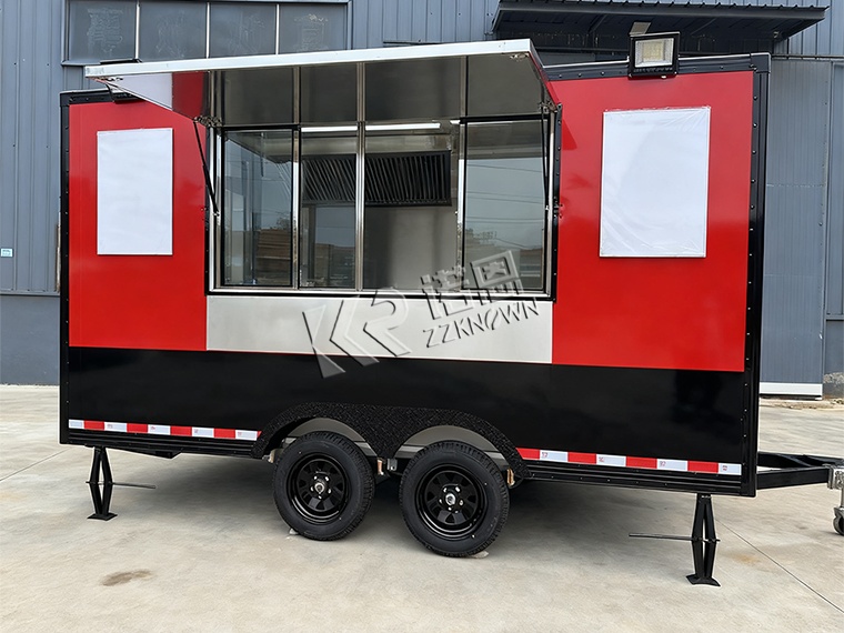 Mobile Food Trucks with Full Kitchen