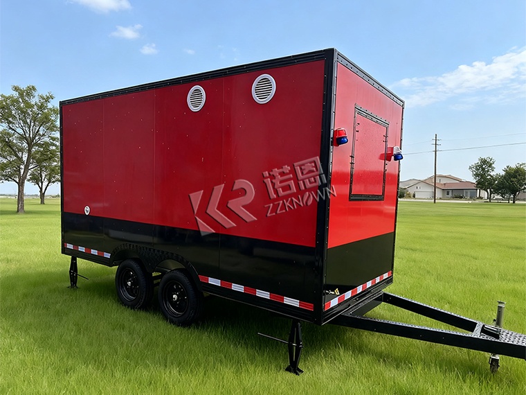 Mobile Food Trucks with Full Kitchen