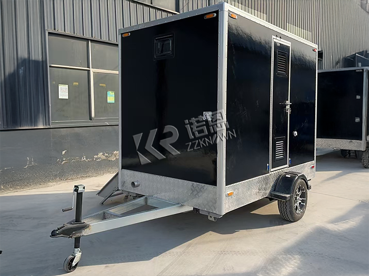 luxury toilet trailer