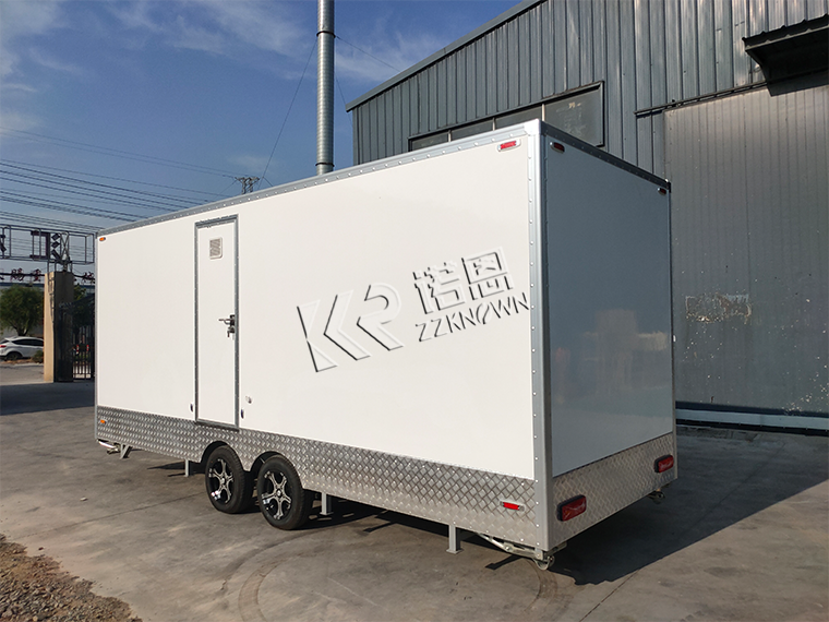 luxury toilet trailer