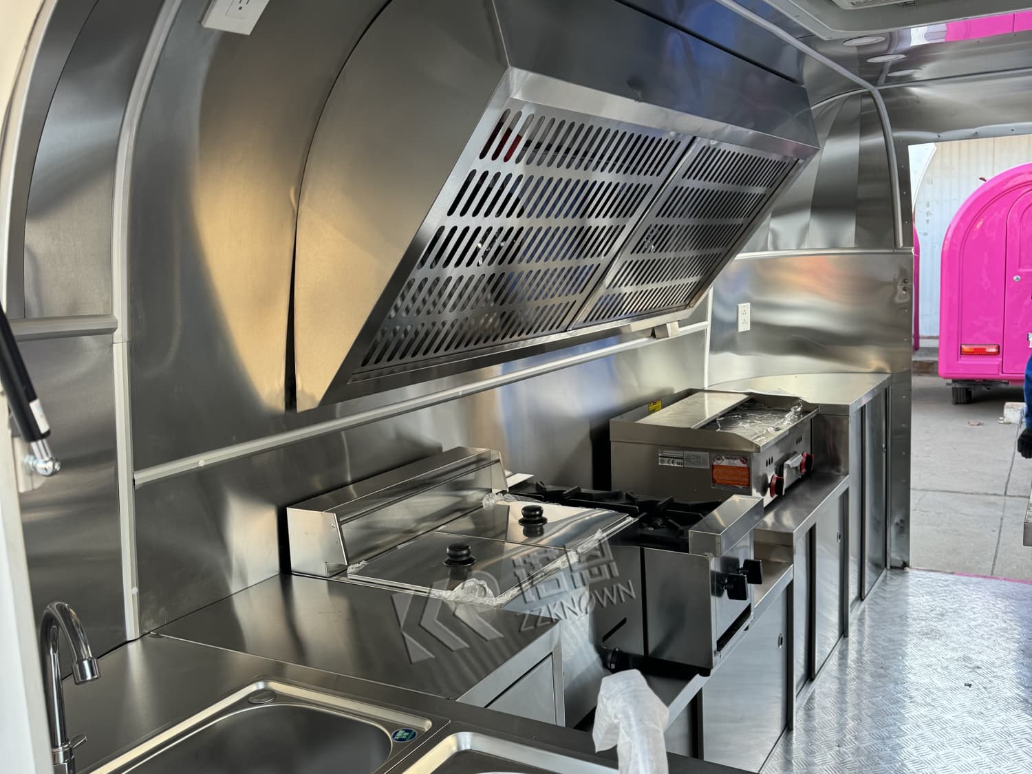 How to Manage Seasonal Demand Changes in Your Concession Stand Trailer Business