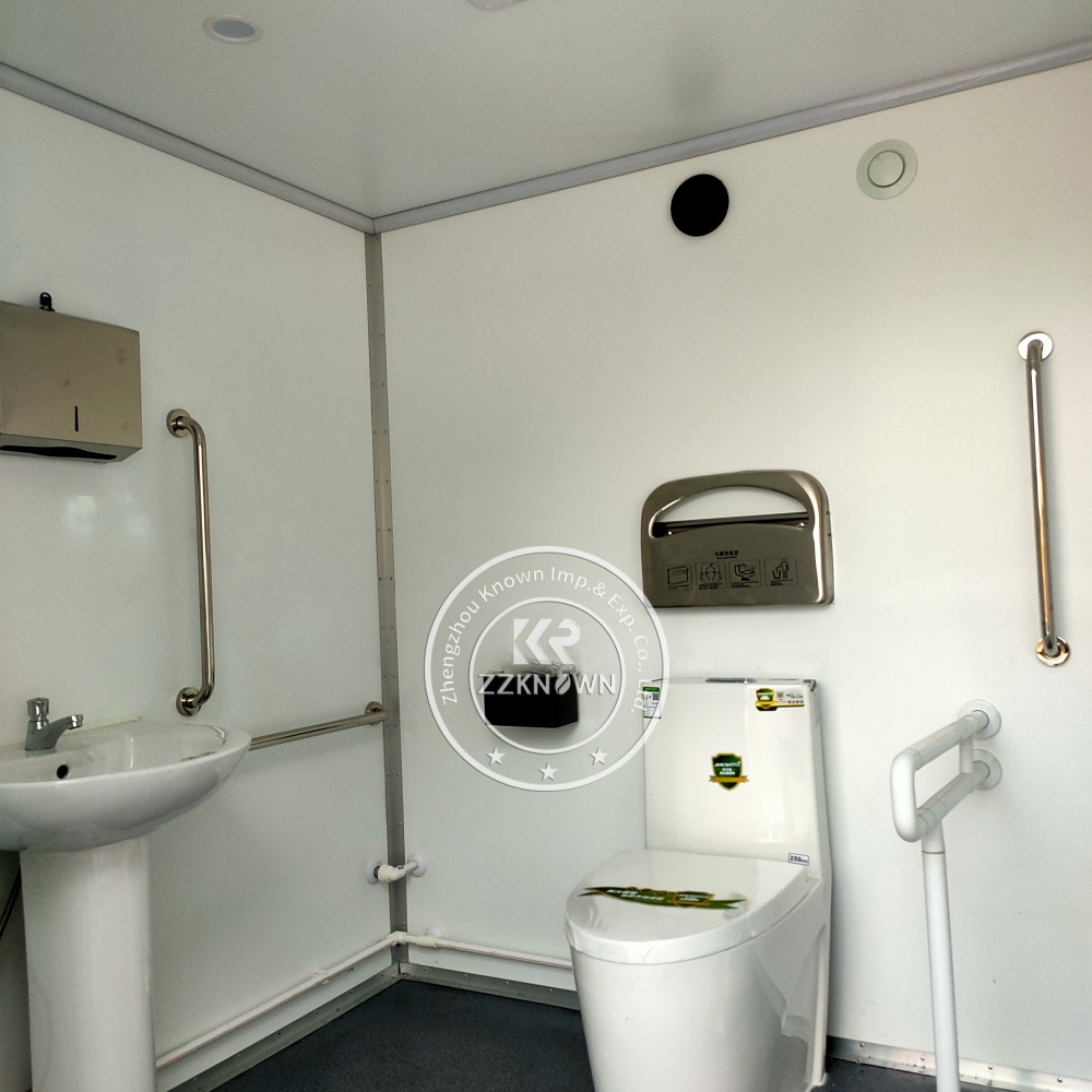 4m Accessible Toilet Trailer for Weddings, Parks & Rentals